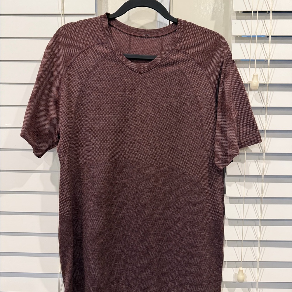 Lululemon Burgundy Short Sleeve Tee (M)